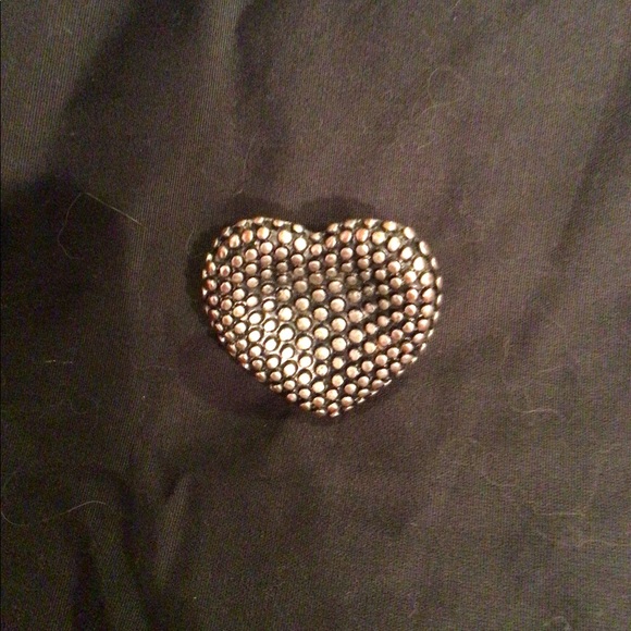 Large fashion heart ring - Picture 3 of 6